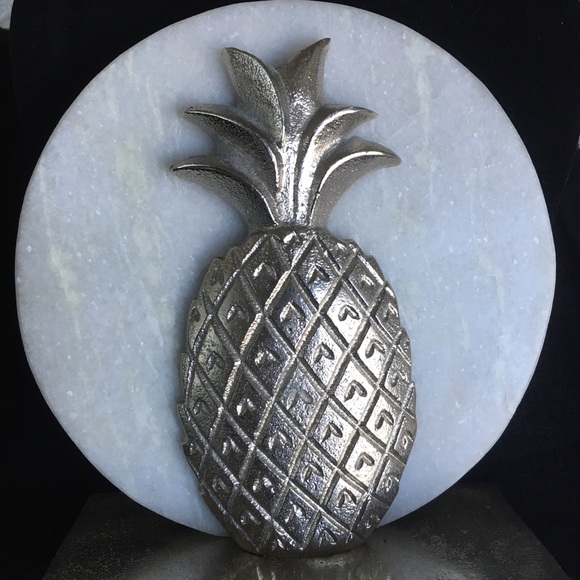 Pineapple Bookend Weight - Picture 3 of 14